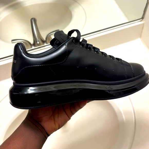 Men's Black Sneakers